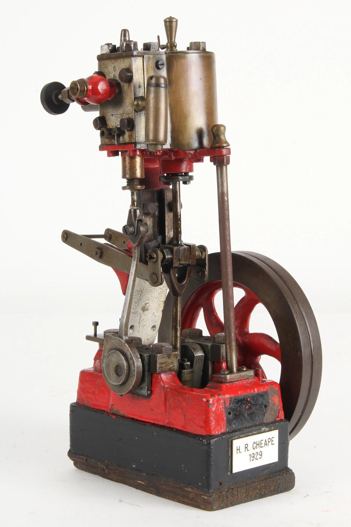 Vintage vertical engine