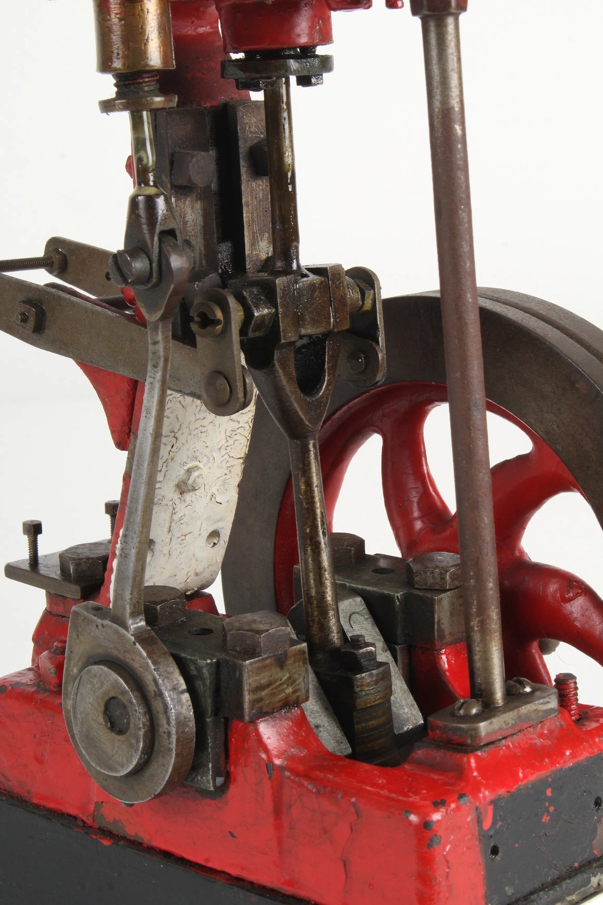 Vintage vertical engine