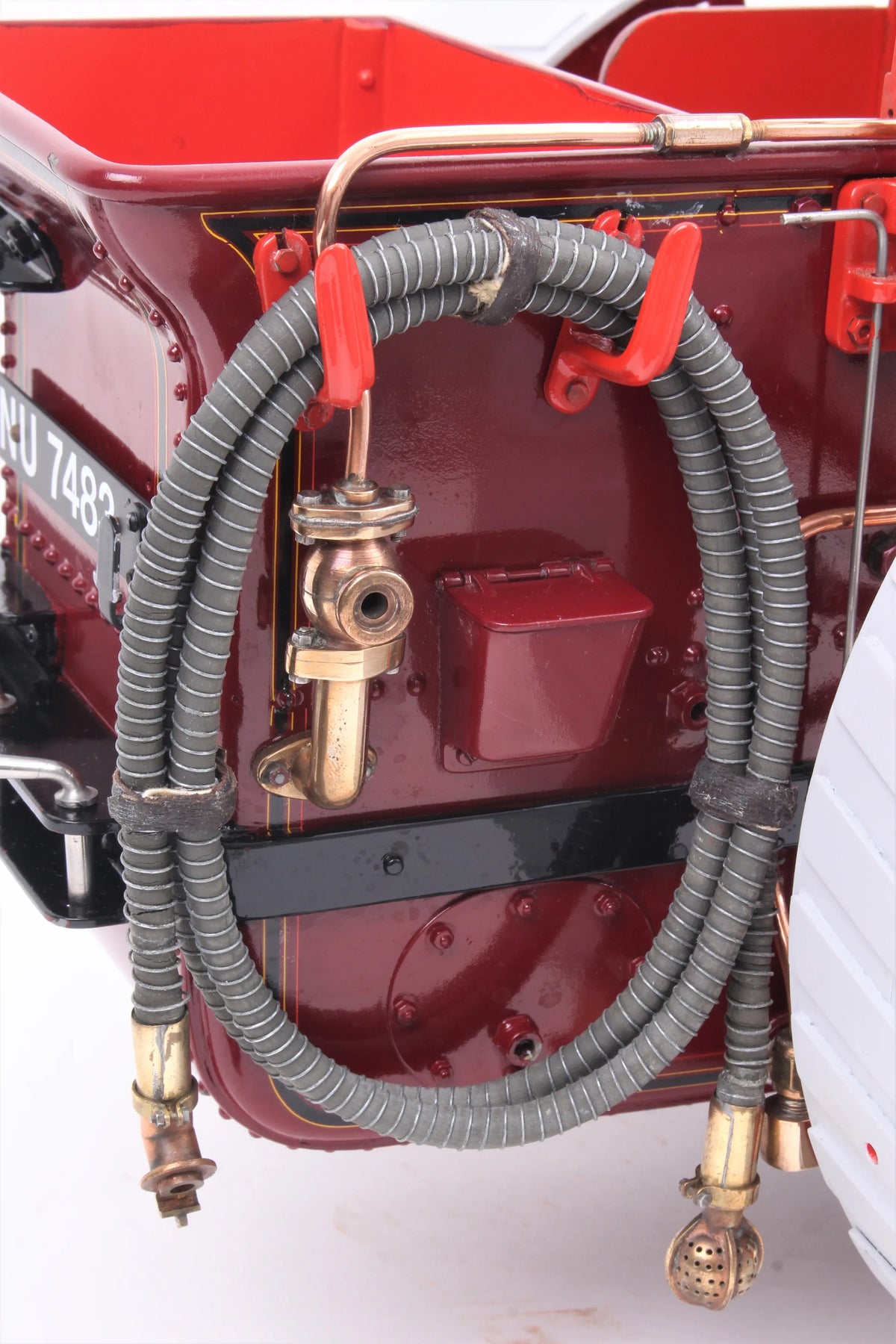1 1/2 inch scale Allchin traction engine