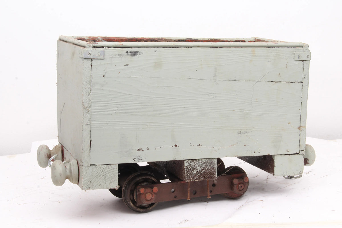 Pair simple 5 inch gauge open wagons