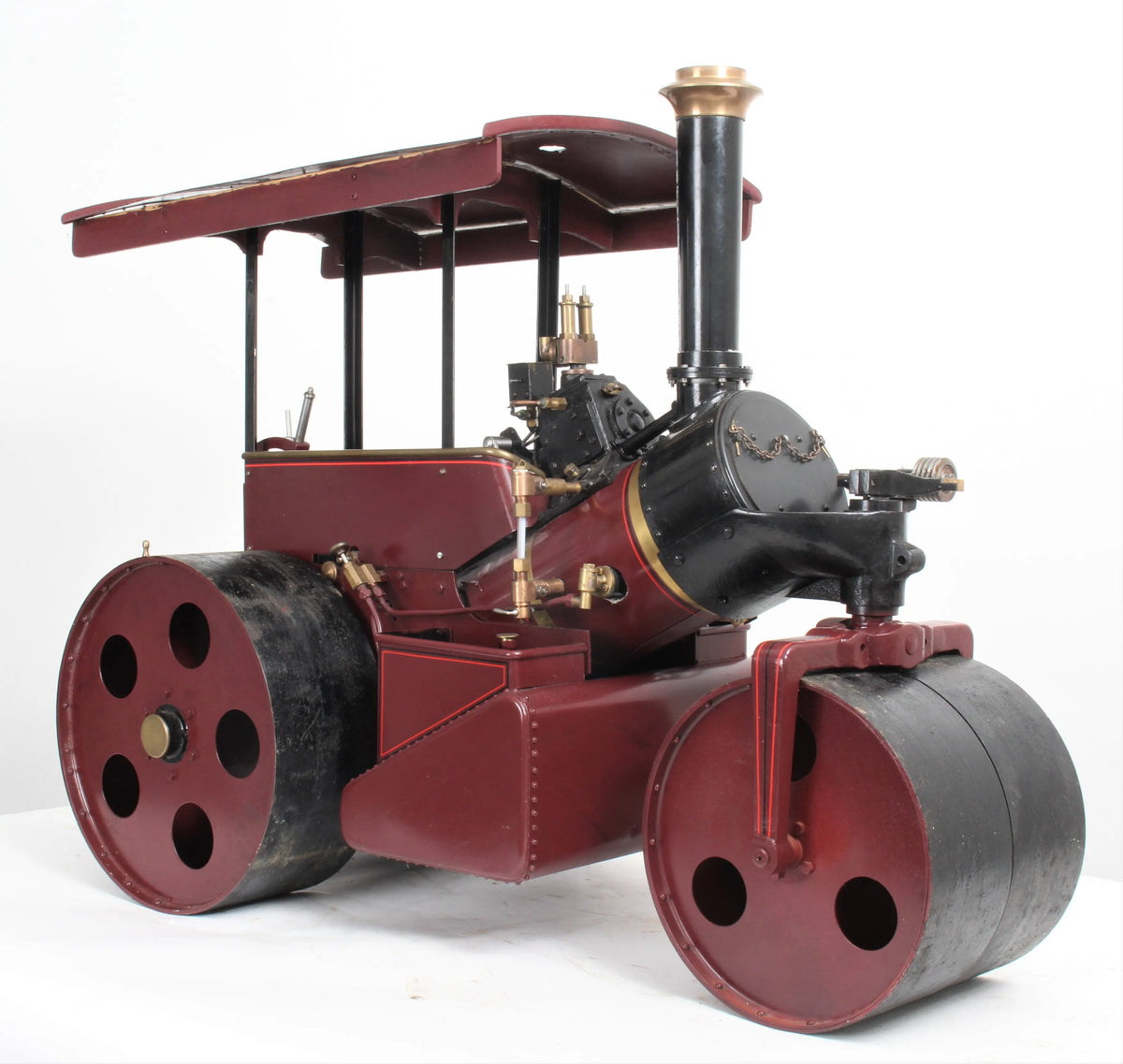3 inch scale Wallis & Steevens "Simplicity" steam roller