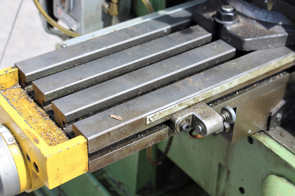 Warco VMC mill with tooling & accessories