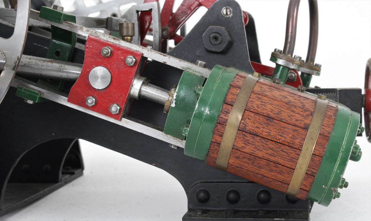 Diagonal paddle engine