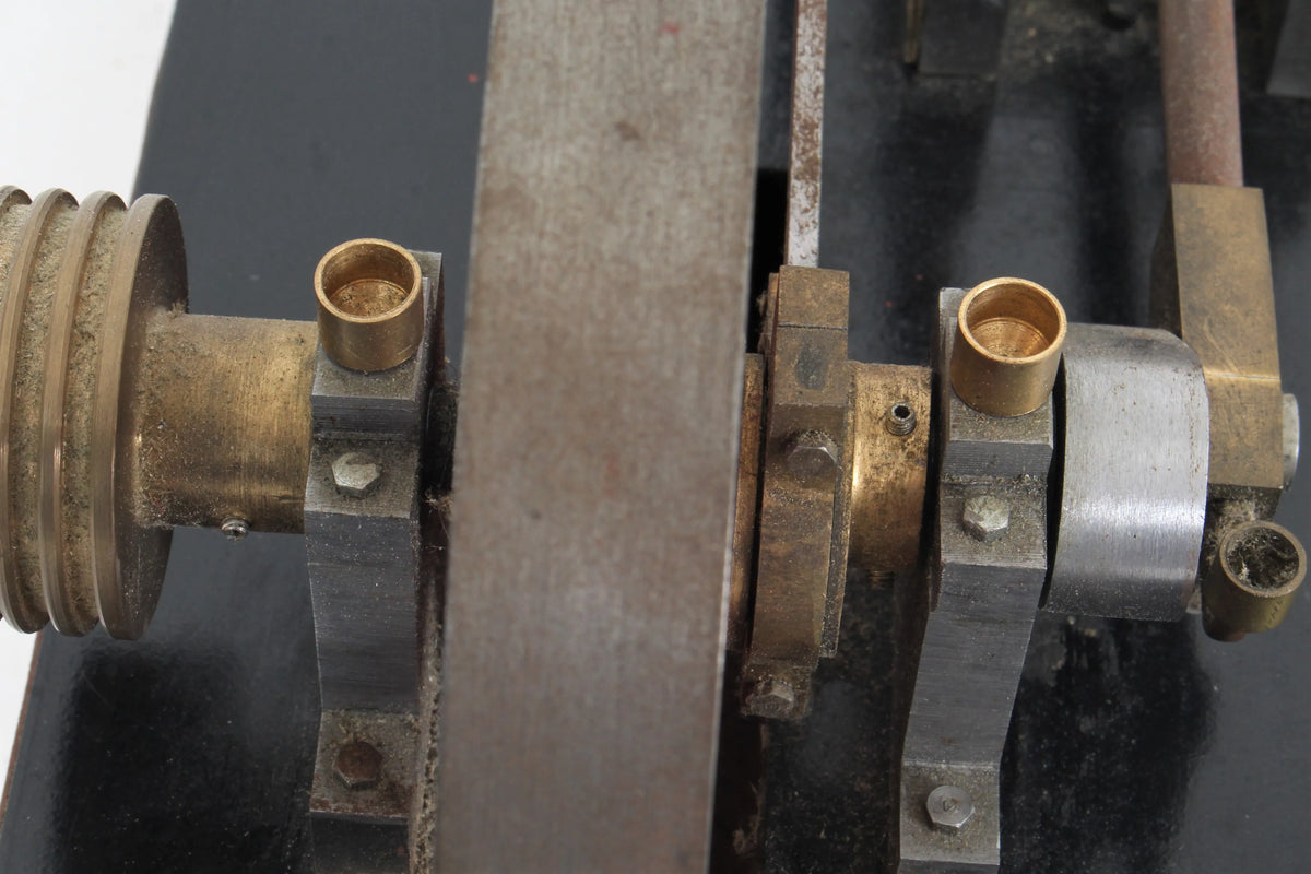 Tandem mill engine