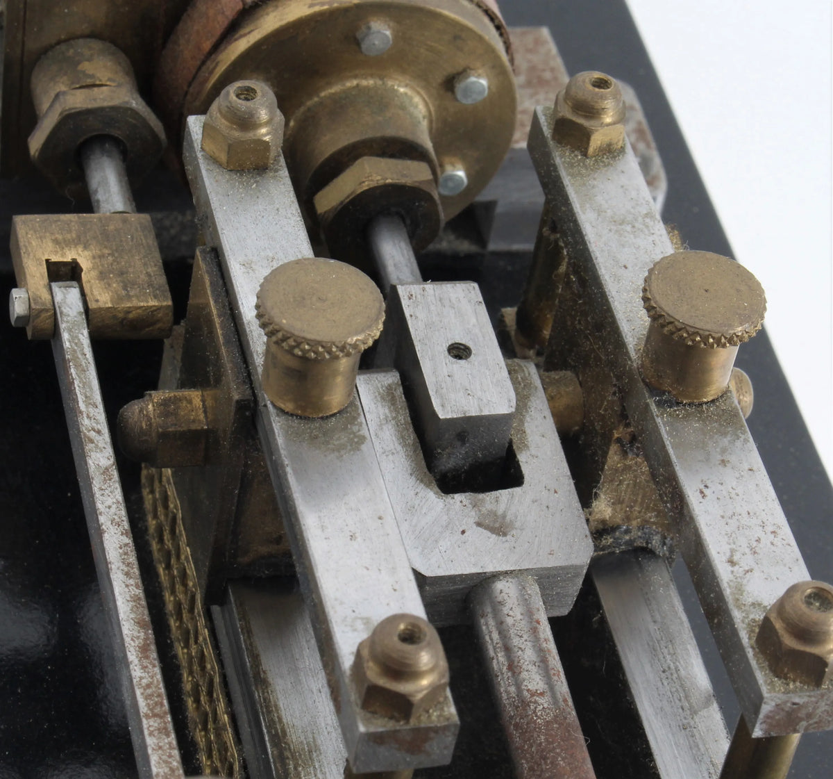 Tandem mill engine