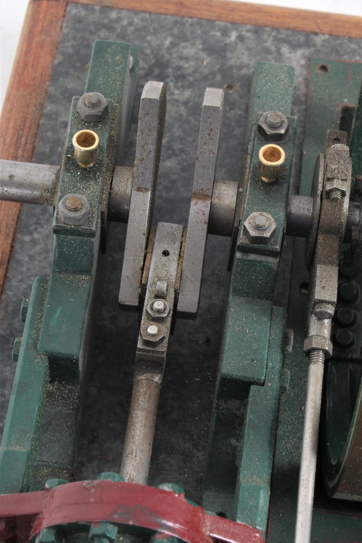 Twin tandem mill engine