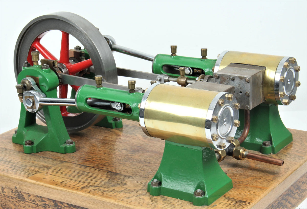 Large twin cylinder mill engine
