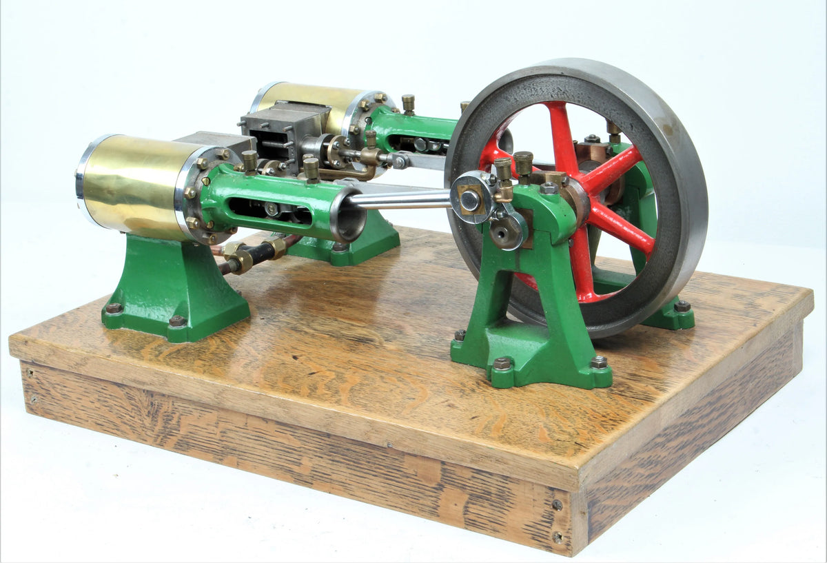 Large twin cylinder mill engine