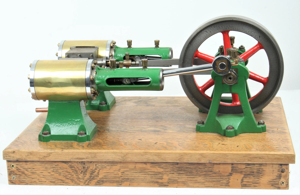 Large twin cylinder mill engine