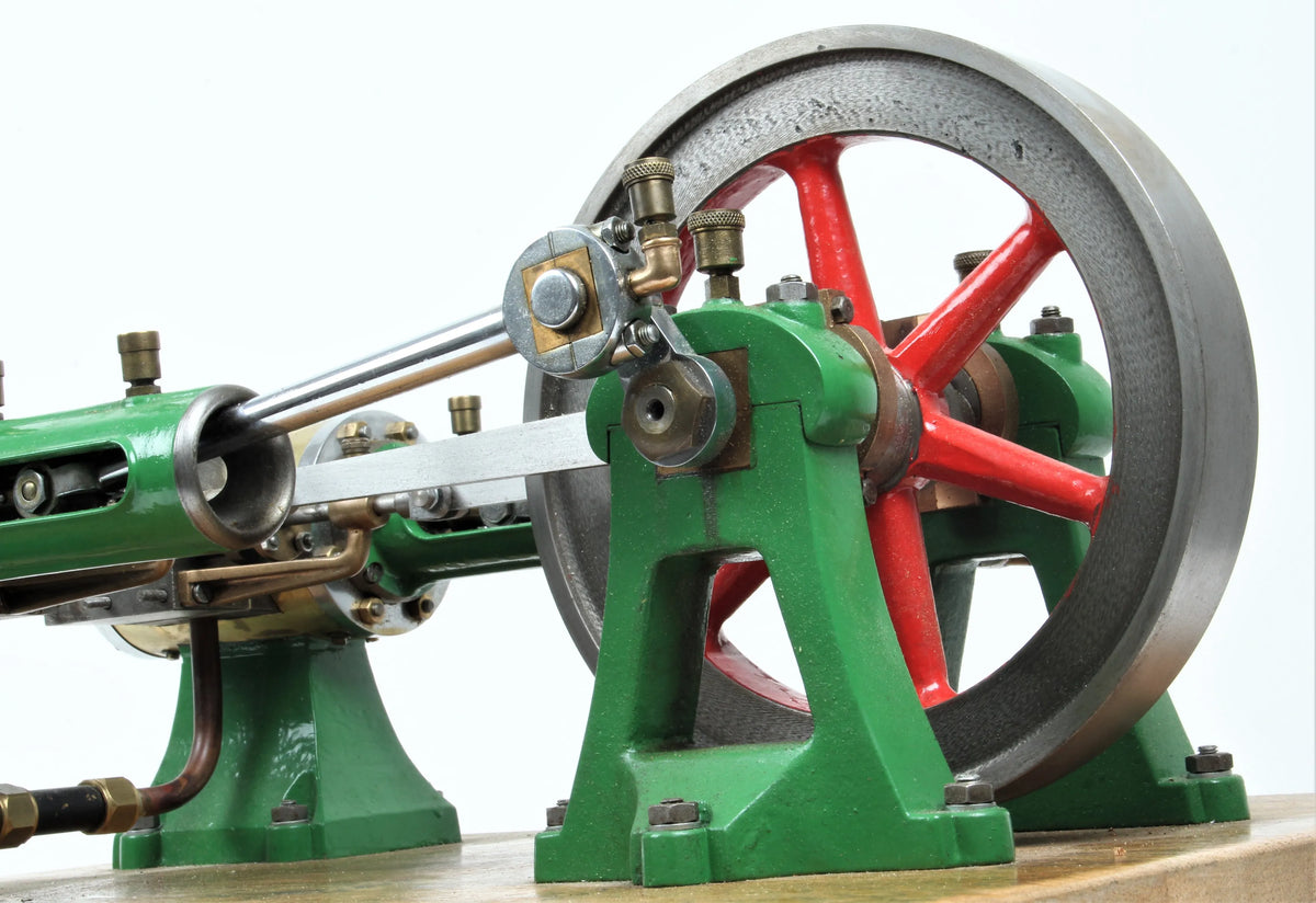 Large twin cylinder mill engine