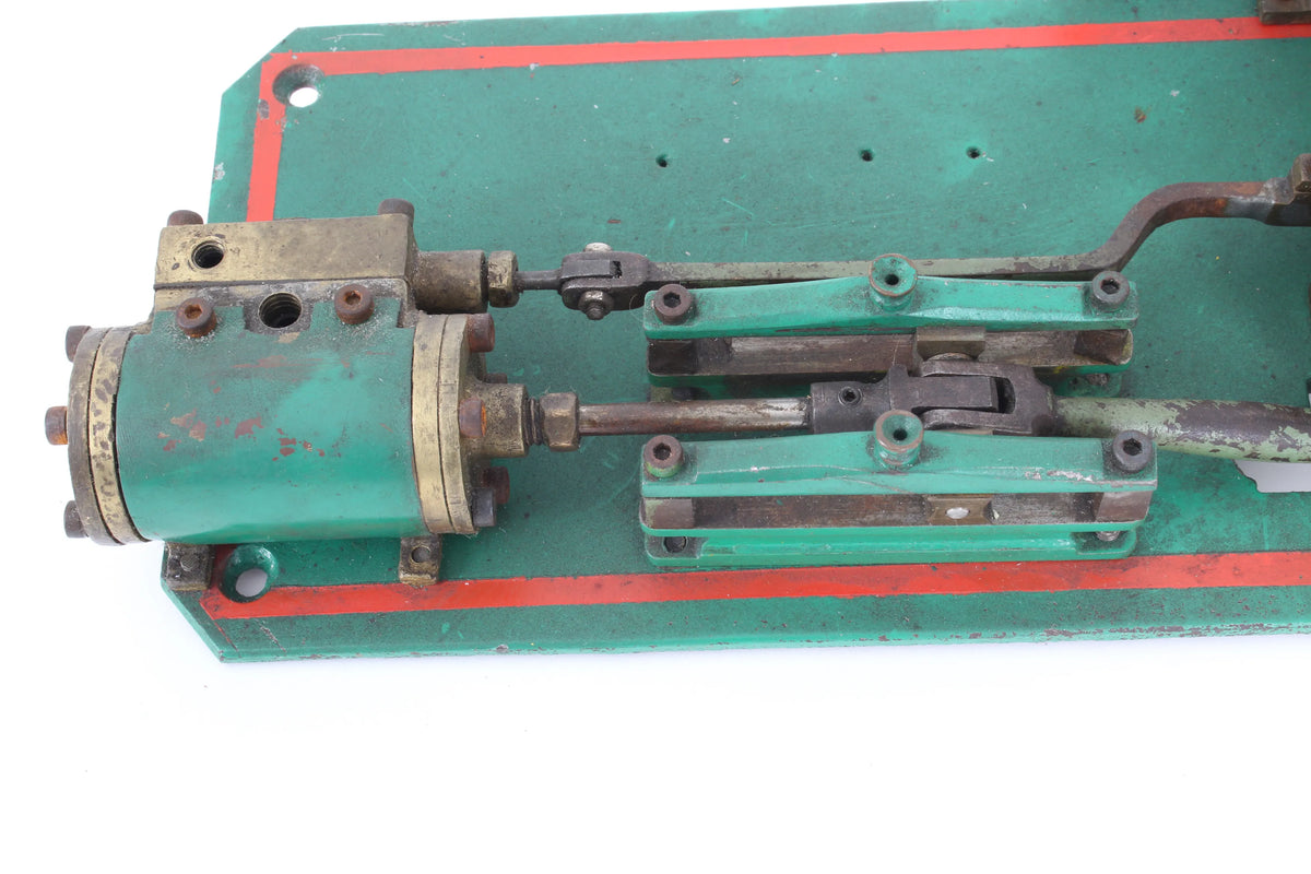 Vintage horizontal engine
