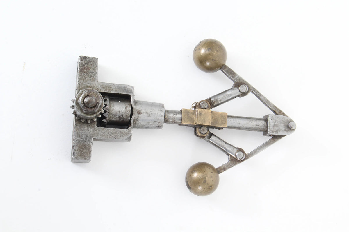Vintage horizontal engine