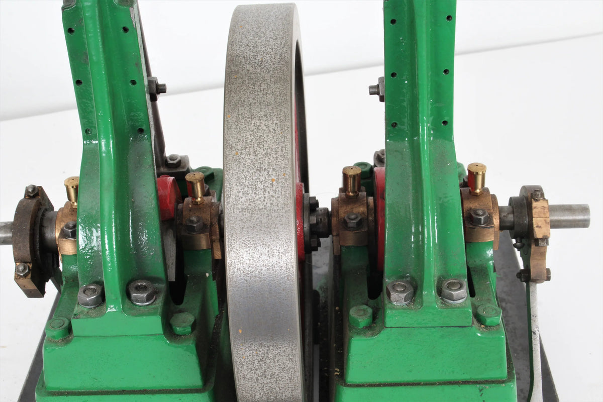 Twin Stuart No.1 vertical engines on base