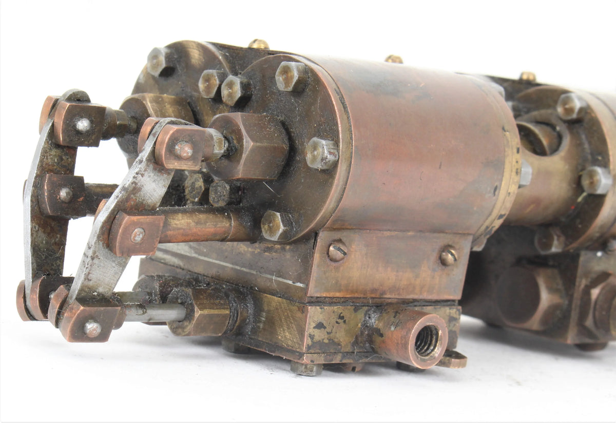 Twin cylinder boiler feed pump