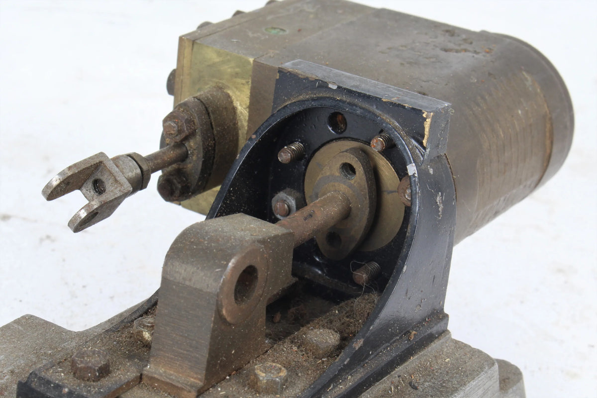 Part-built simple horizontal engine