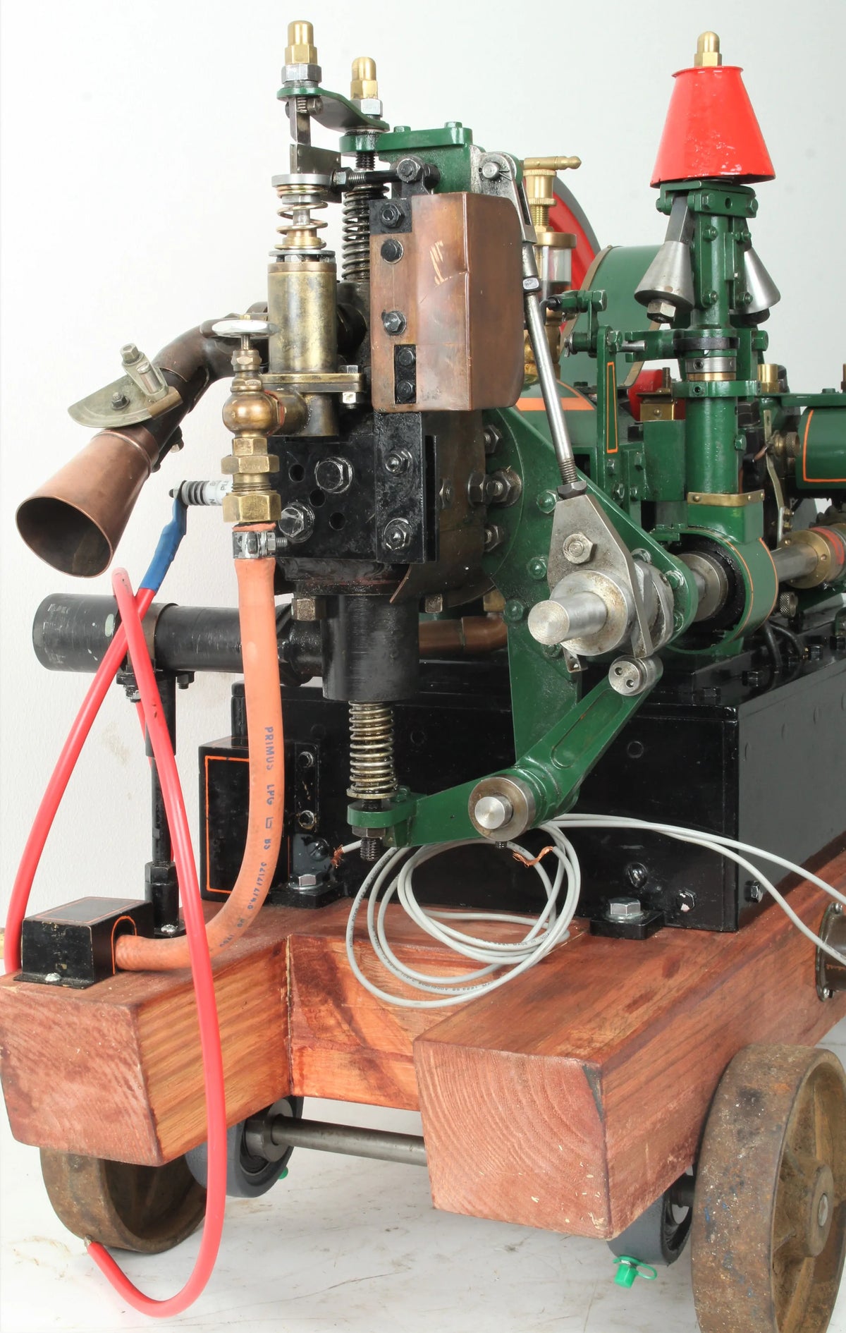 Large model open crank engine