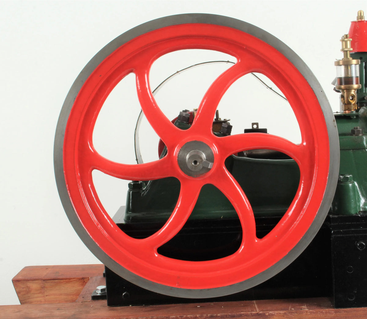 Large model open crank engine