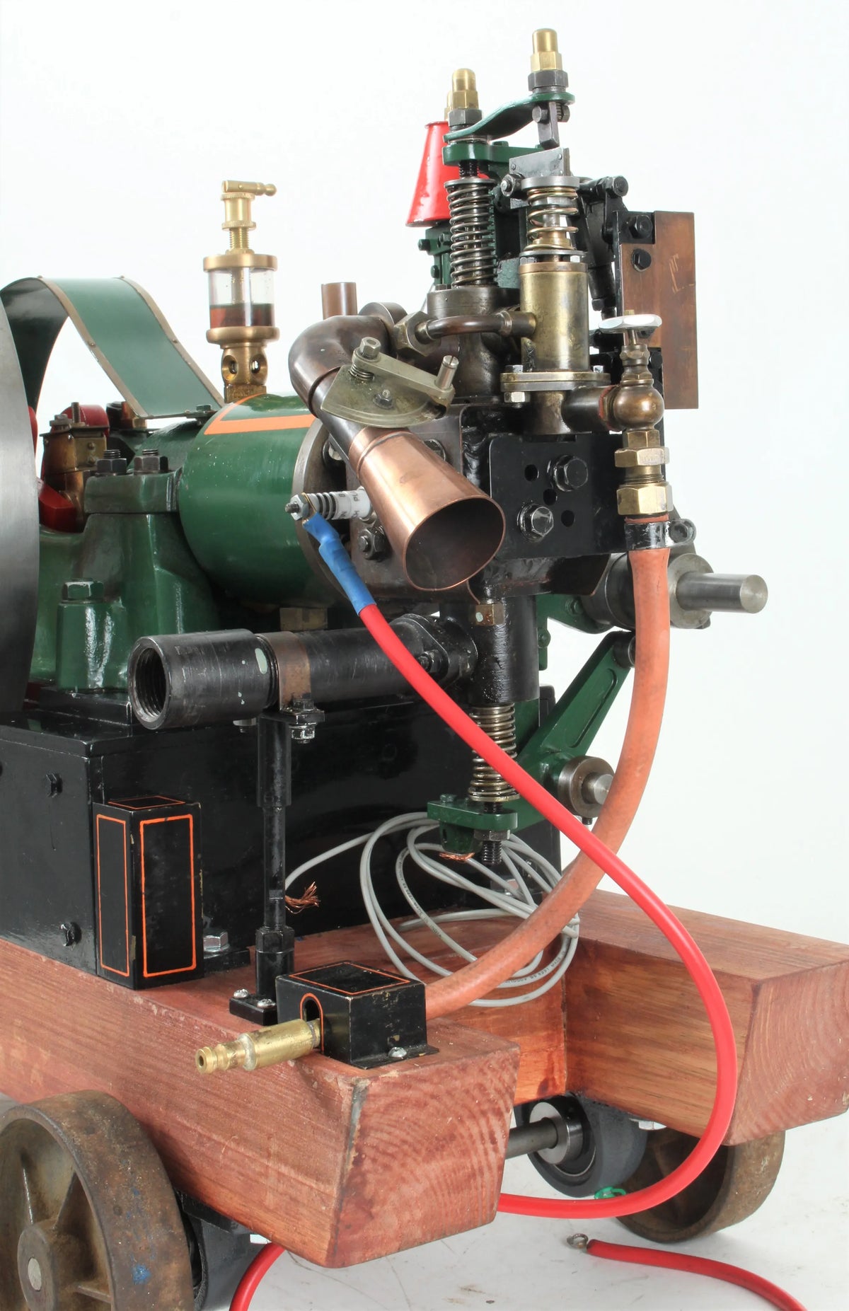 Large model open crank engine