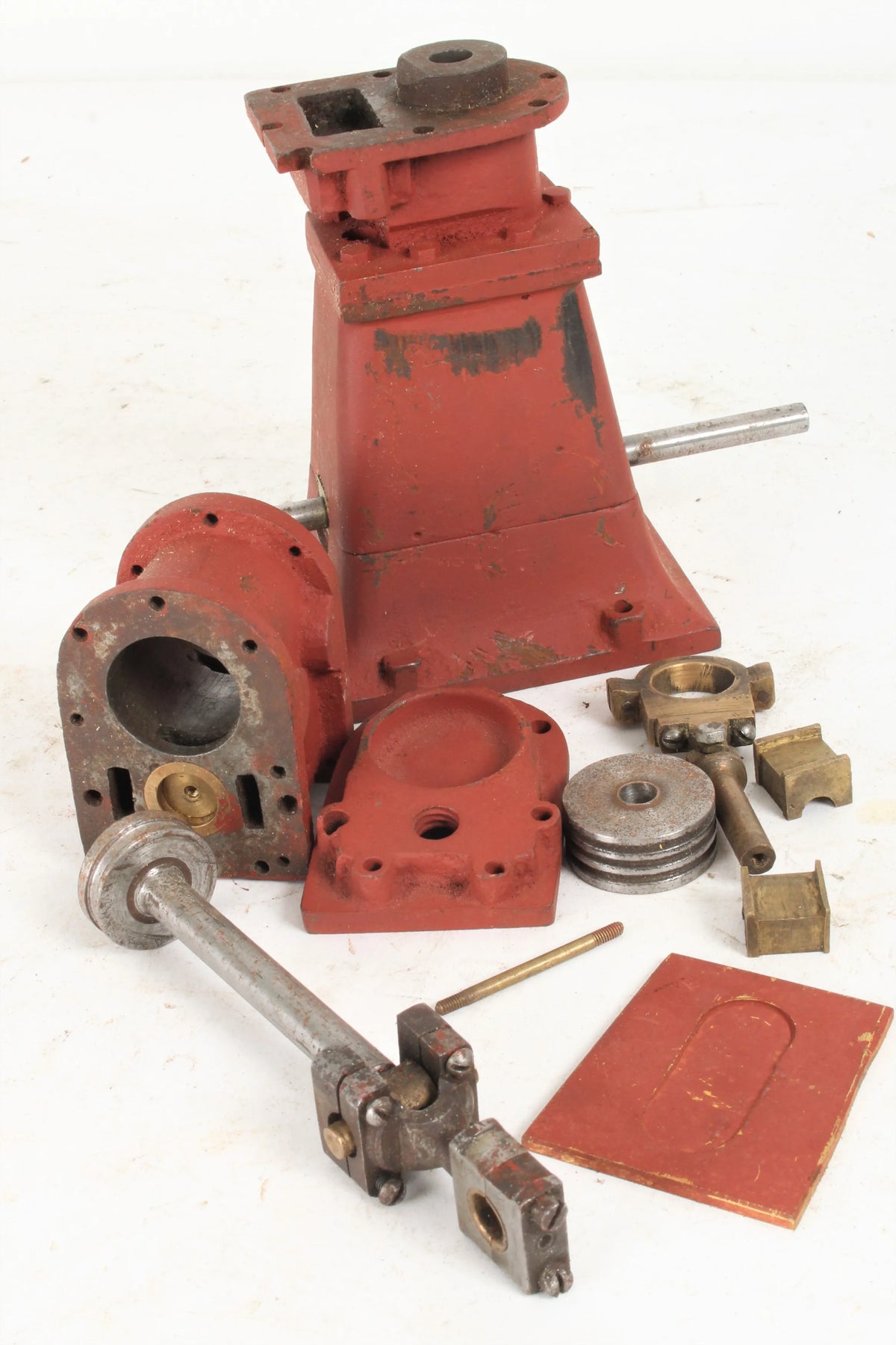 Enclosed vertical engine for restoration