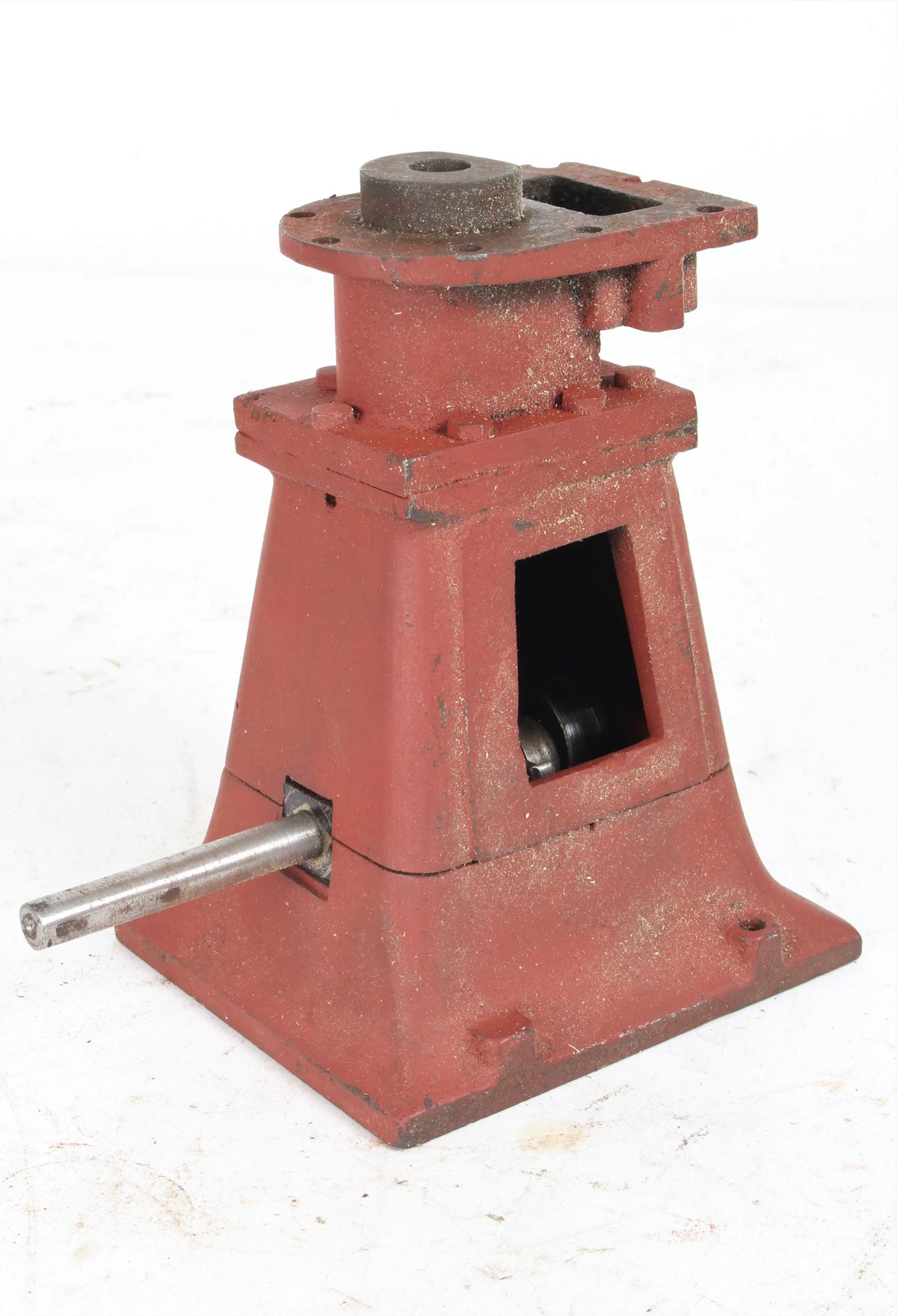 Enclosed vertical engine for restoration