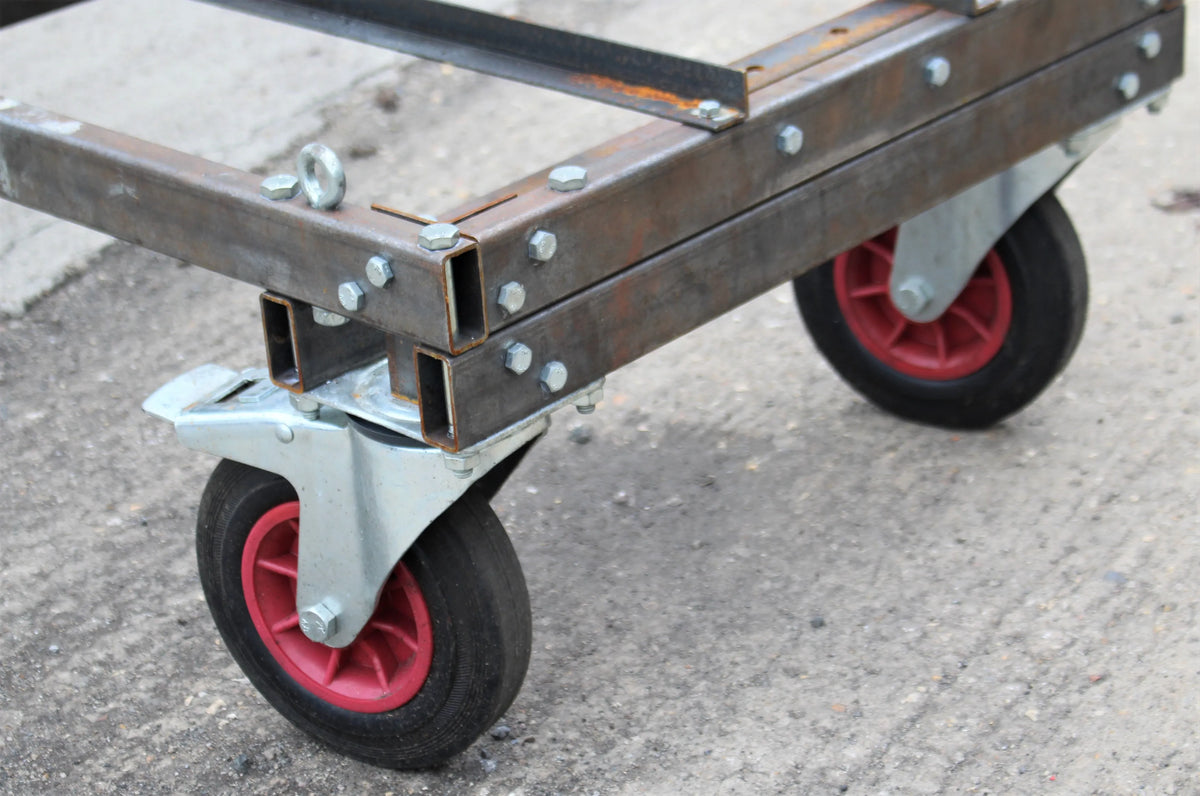 7 1/4 inch gauge locomotive stand