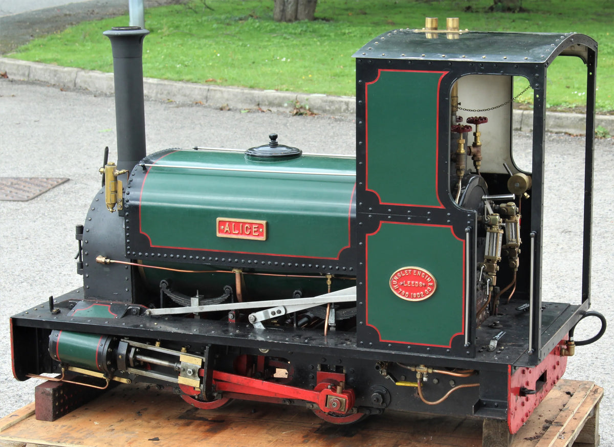 7 1/4" Hunslet 0-4-0ST with tender