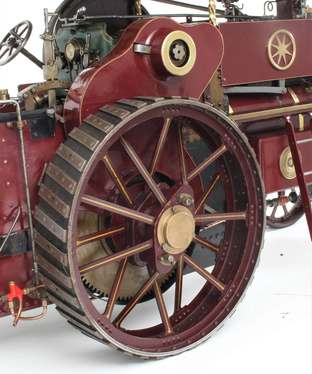 2 inch scale DCC Showmans engine