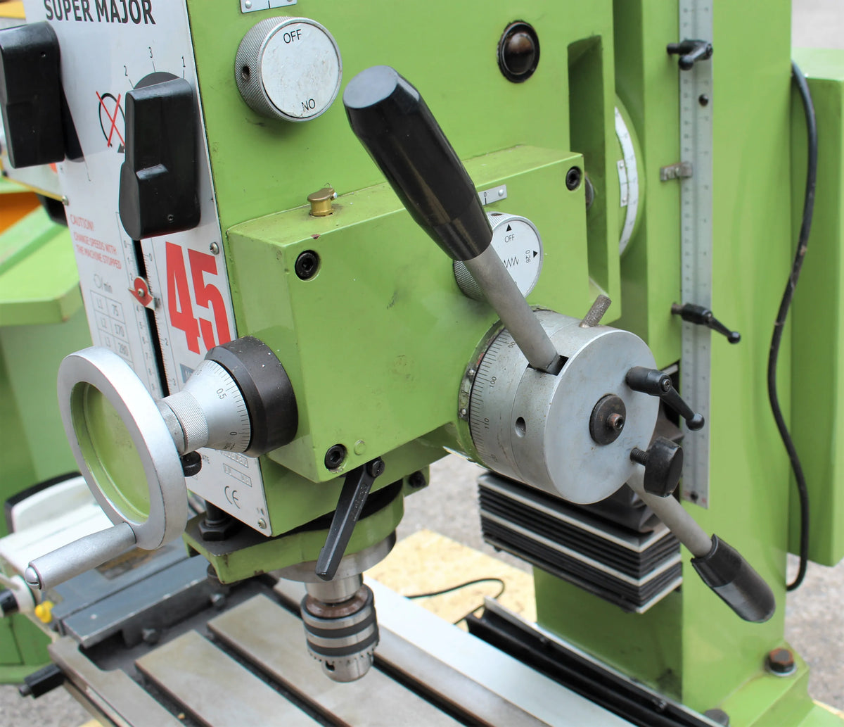 Warco Super Major mill with power table feed & DRO