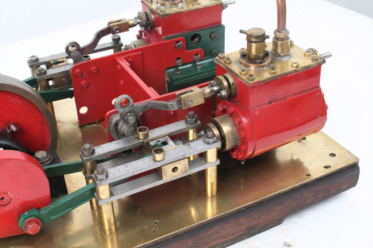 Scratch-built twin cylinder mill engine