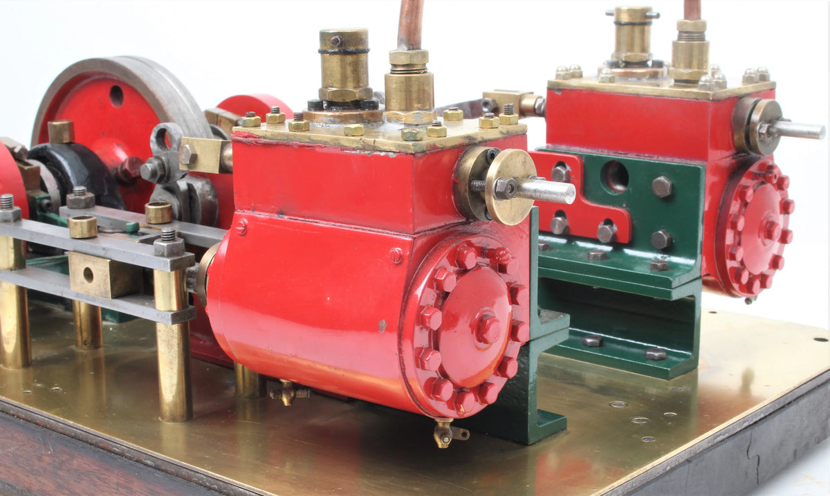 Scratch-built twin cylinder mill engine