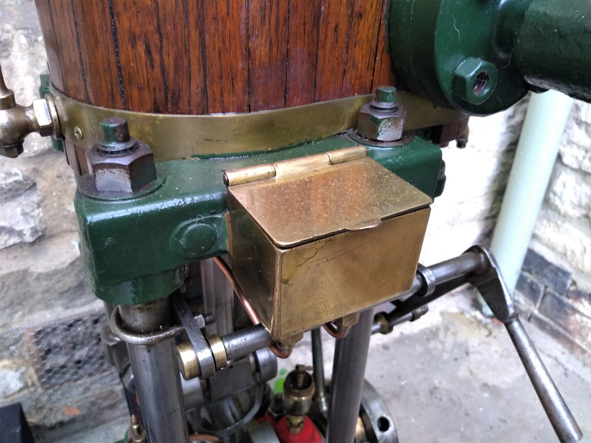 Drysdale vertical engine with reversing gear