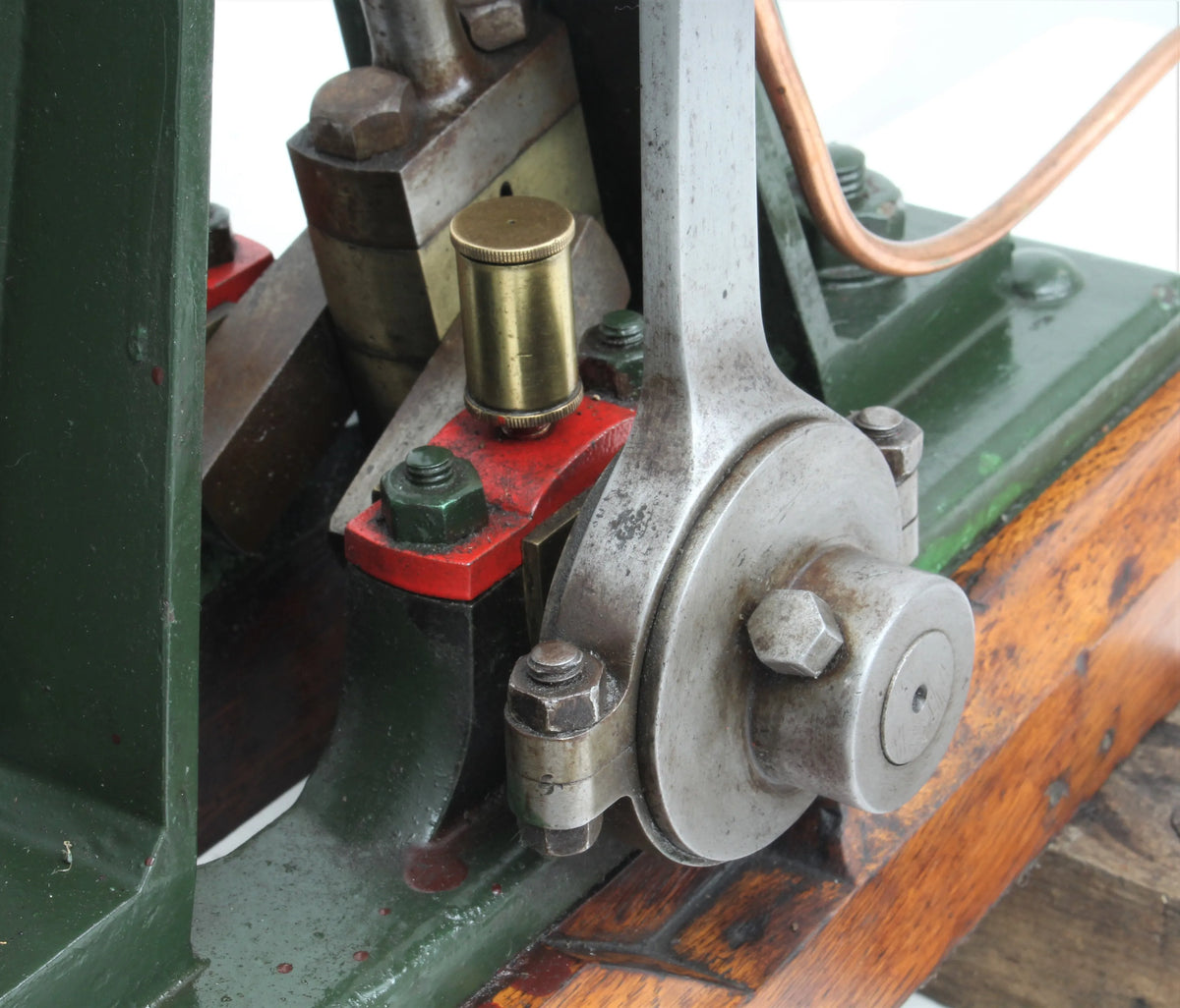 Vintage vertical engine
