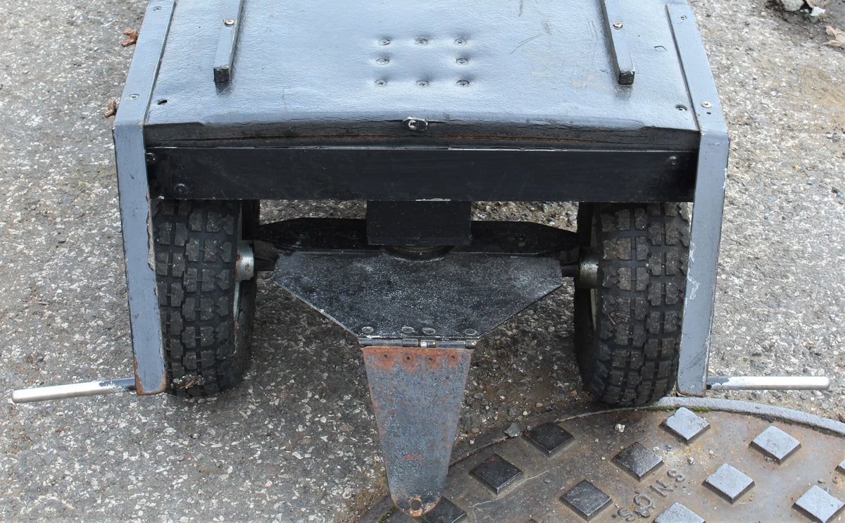 Four wheel trolley with pneumatic tyres