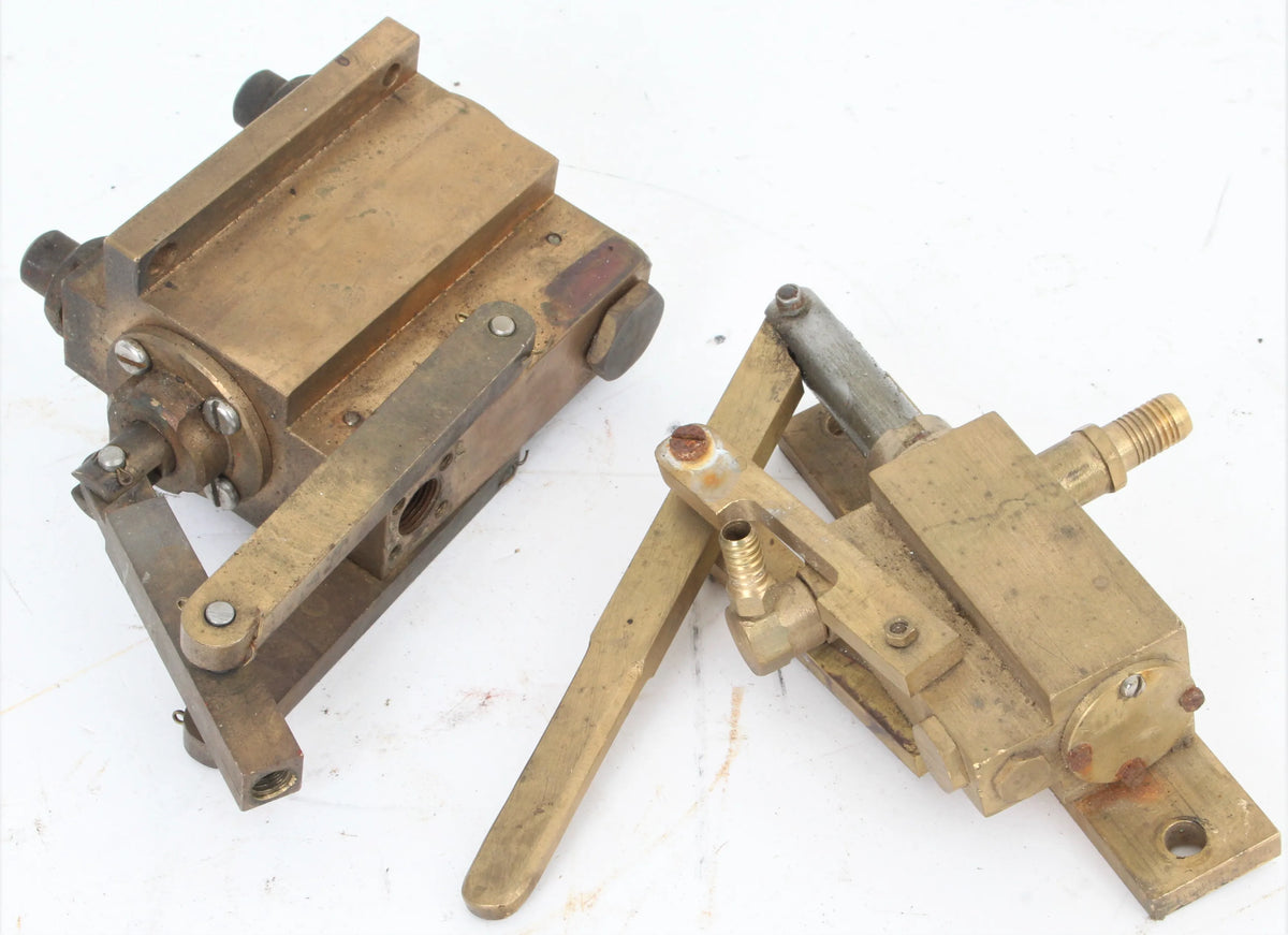 Pair of hand pumps