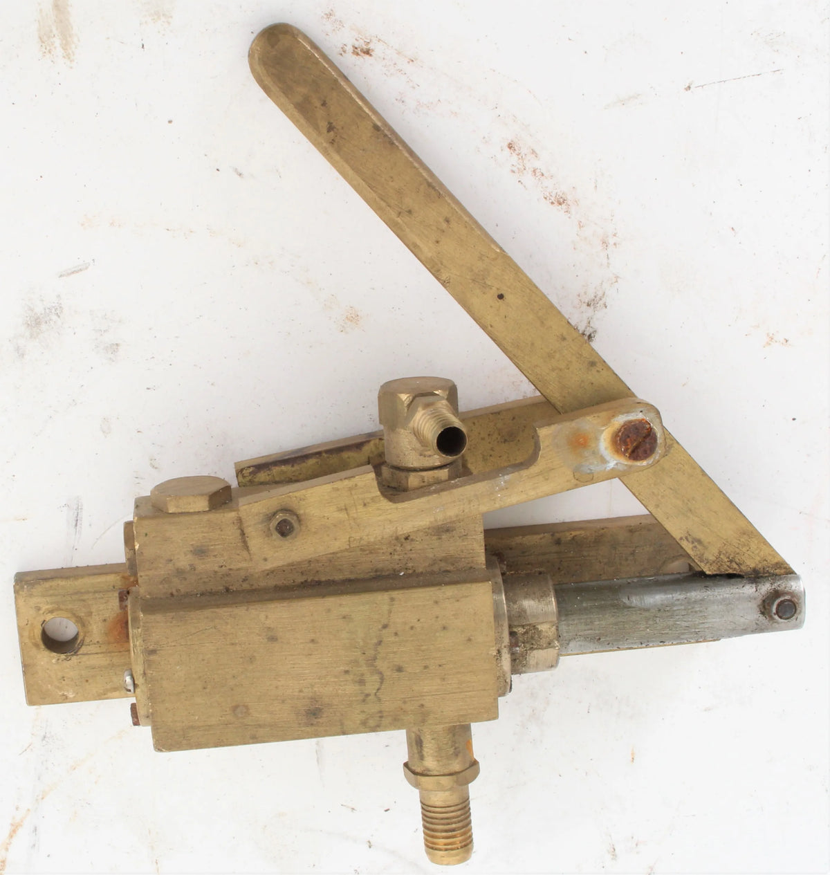 Pair of hand pumps