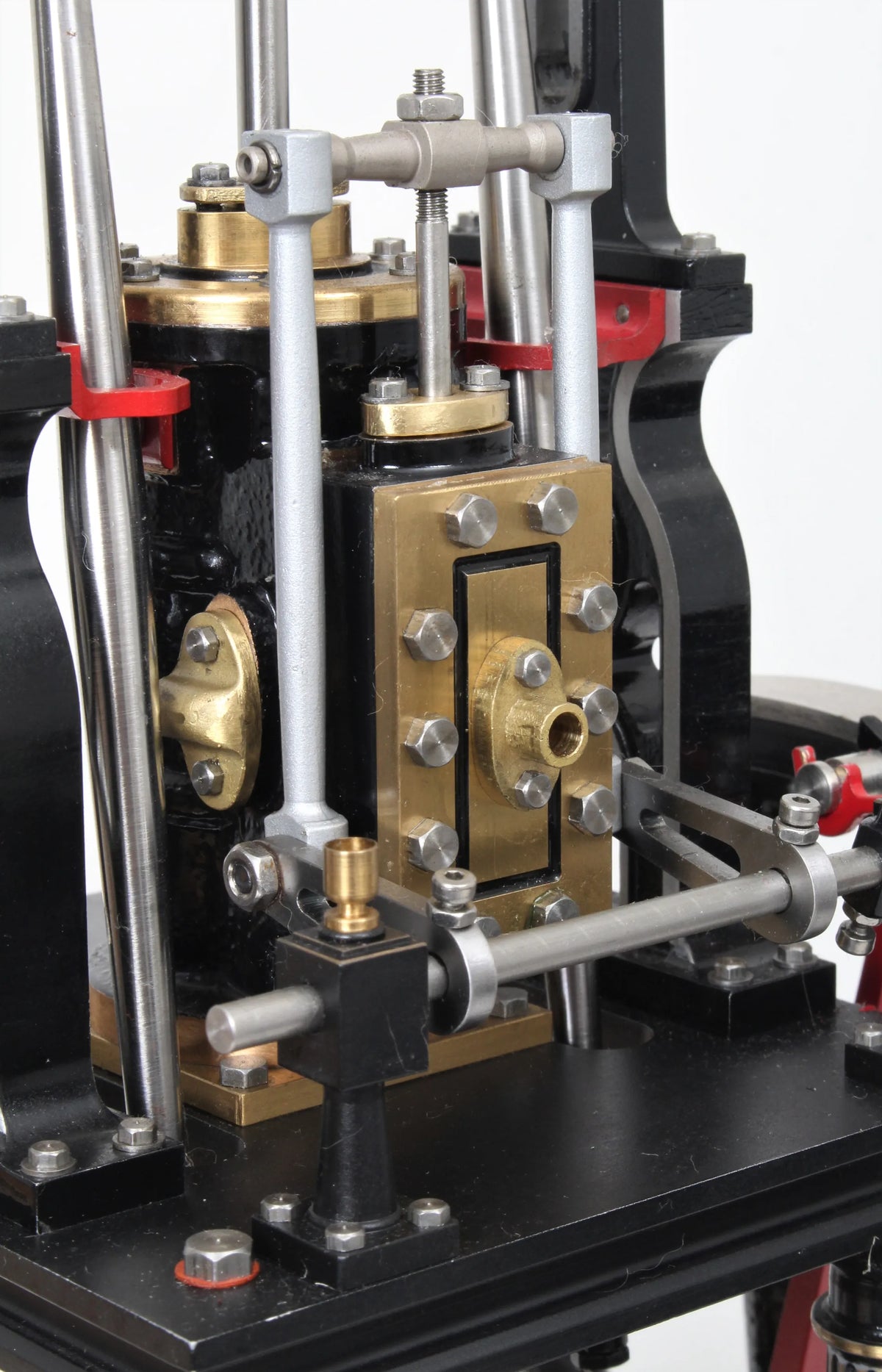 Cotswold Heritage "Titan" table engine