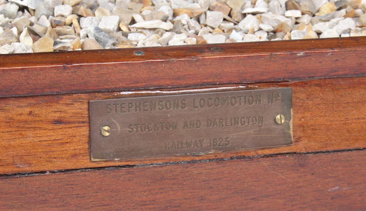 Maxwell Hemmens 3 1/2 inch gauge display model "Locomotion No.1"