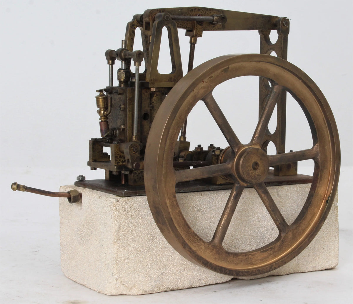 Small half beam engine