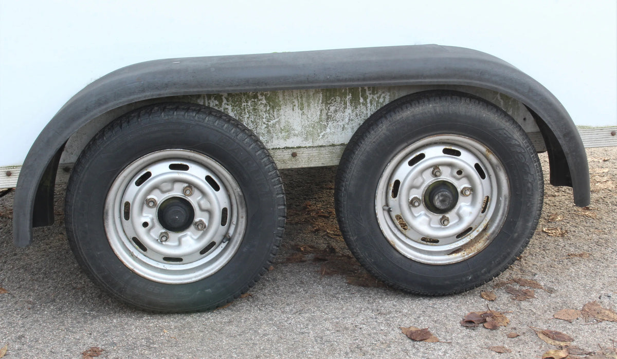Twin axle box trailer