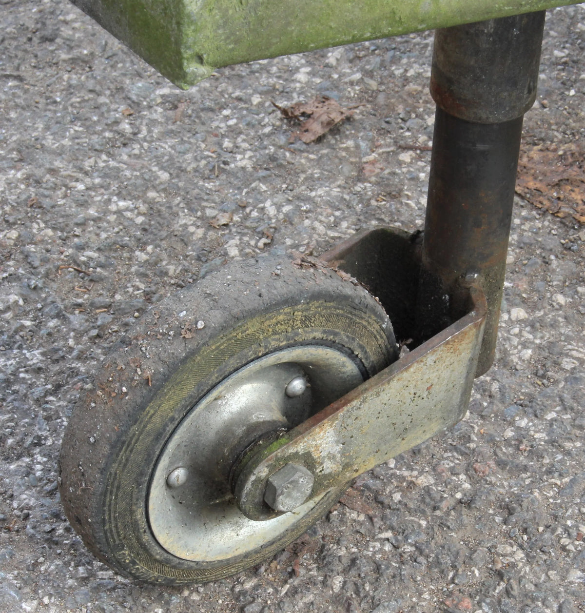Twin axle box trailer