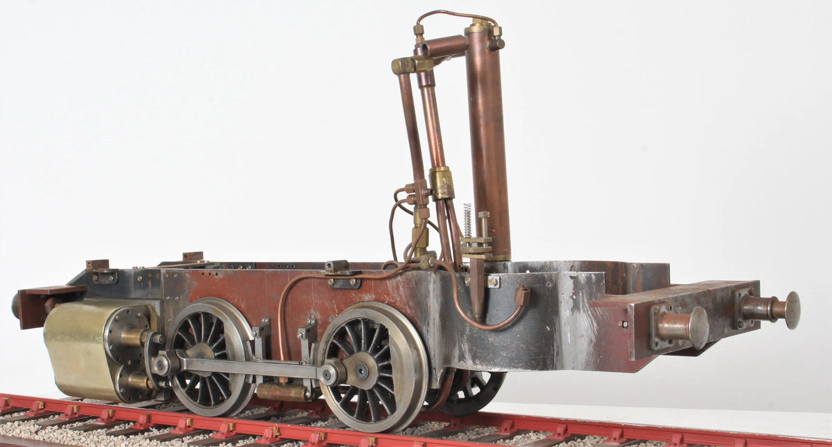 Oscillating cylinder vertical boiler locomotive