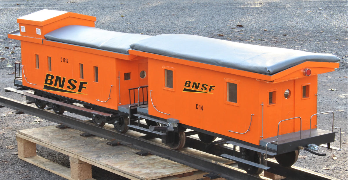 7 1/4 inch gauge GP38 with driving & passenger trucks
