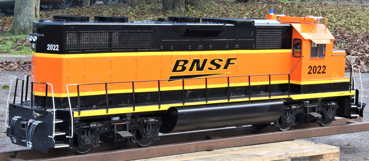 7 1/4 inch gauge GP38 with driving & passenger trucks