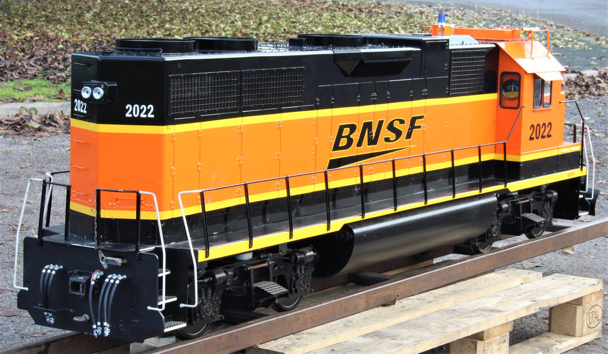 7 1/4 inch gauge GP38 with driving & passenger trucks