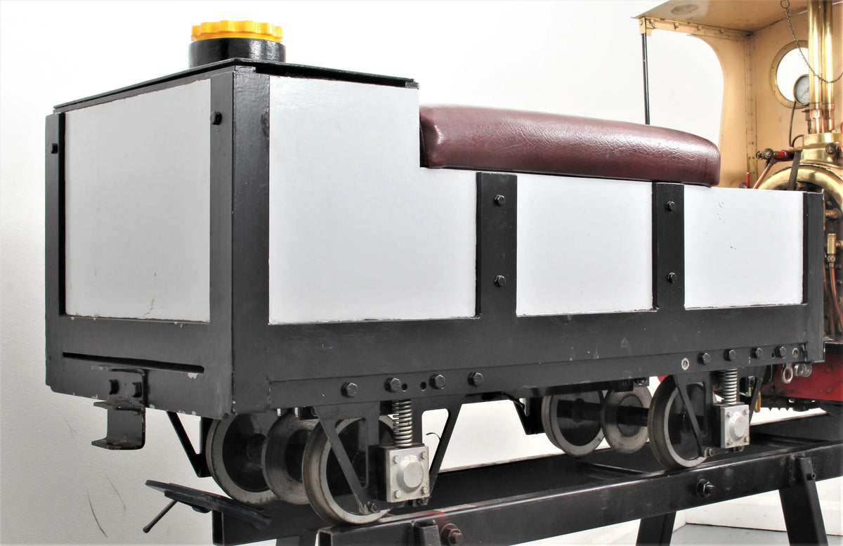 7 1/4 inch gauge 3 inch scale Hunslet 0-4-0ST with driving truck