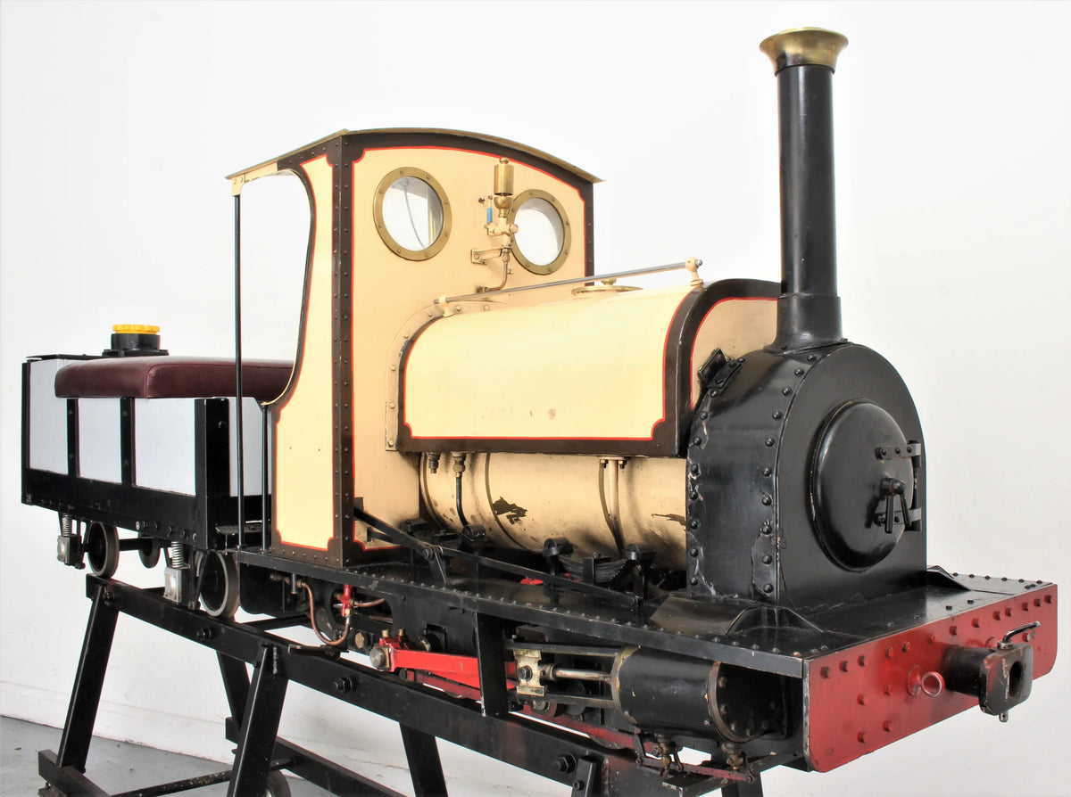 7 1/4 inch gauge 3 inch scale Hunslet 0-4-0ST with driving truck