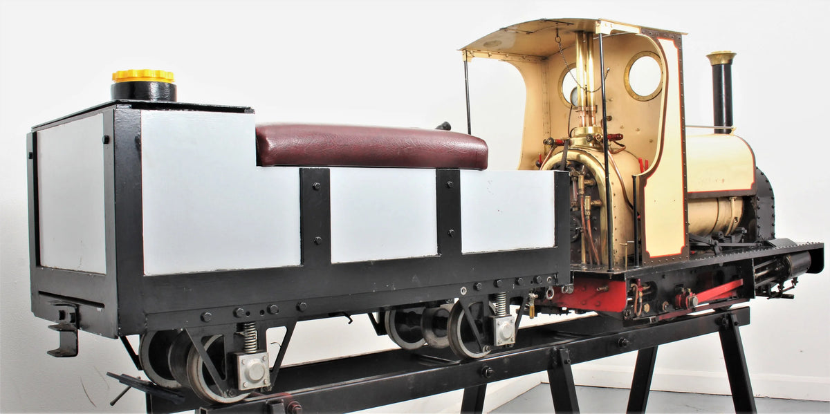7 1/4 inch gauge 3 inch scale Hunslet 0-4-0ST with driving truck