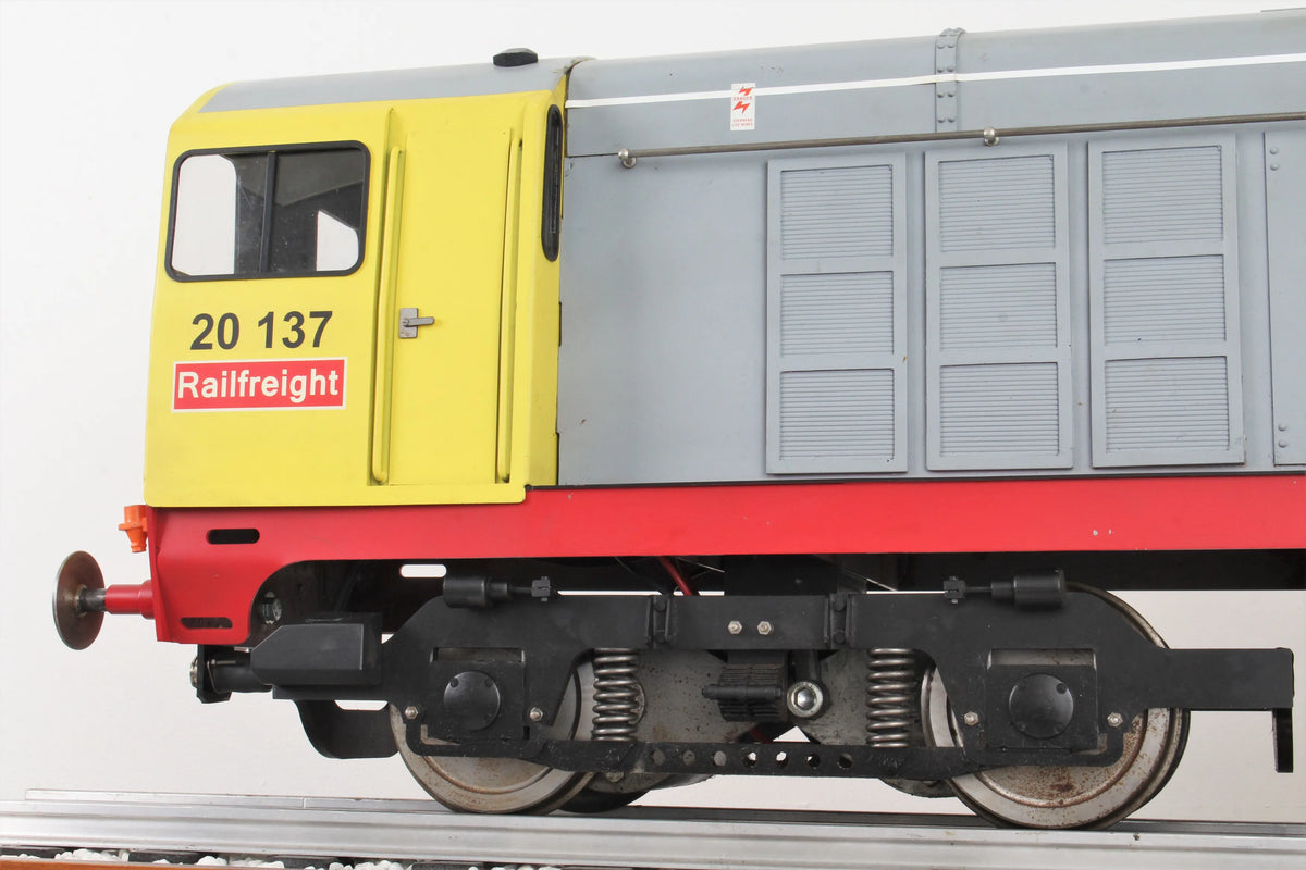 5 inch gauge 17D Class 20 battery electric