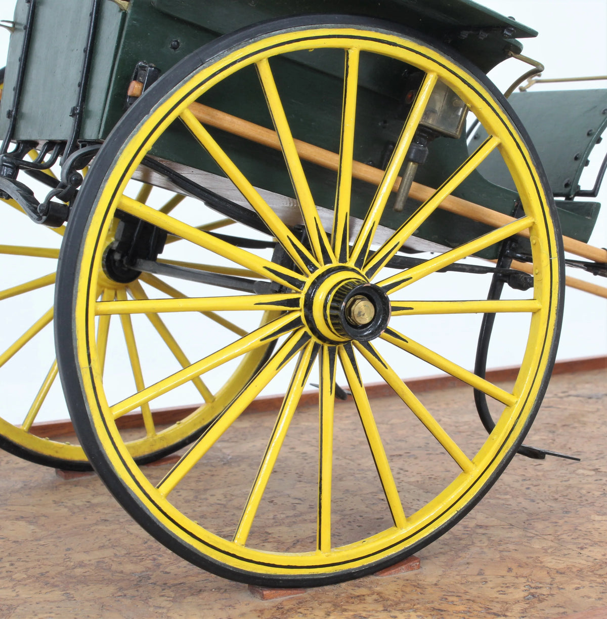 Model horse-drawn Ralli car