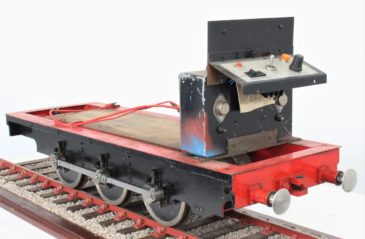 5 inch gauge battery-electric tram